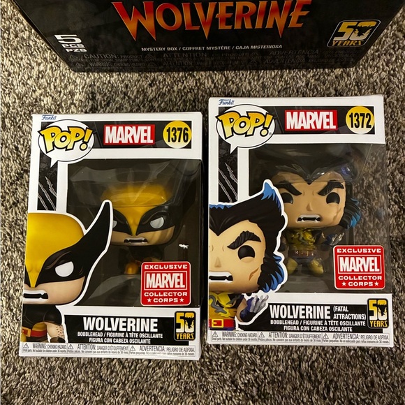 Funko Marvel Collector Corps 5 Piece Wolverine 50th Anniversary Box Medium Shirt - Picture 2 of 9